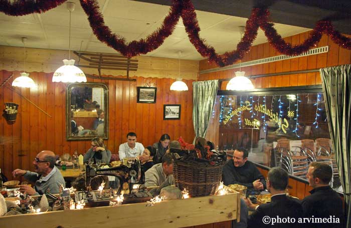 cuisine familiale faite maison charcuterie de pays fondue tartiflette raclette...