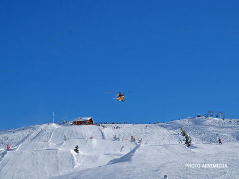 Place du village spectacle fête de noël