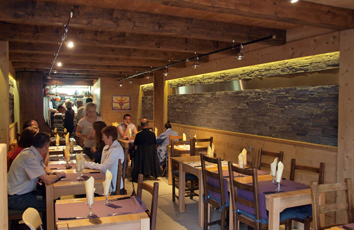 Pizzeria Casanova - Restaurant de spécialités savoyardes, fondue, raclette, tartiflette...